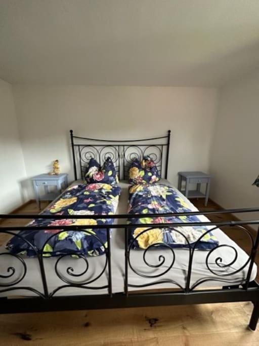 Charmante Farbenfrohe Wohnung Fuer Zwei Fischbachau Exterior foto